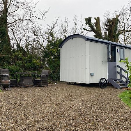 Вилла Burren Garden Glamping Hut Boston Экстерьер фото