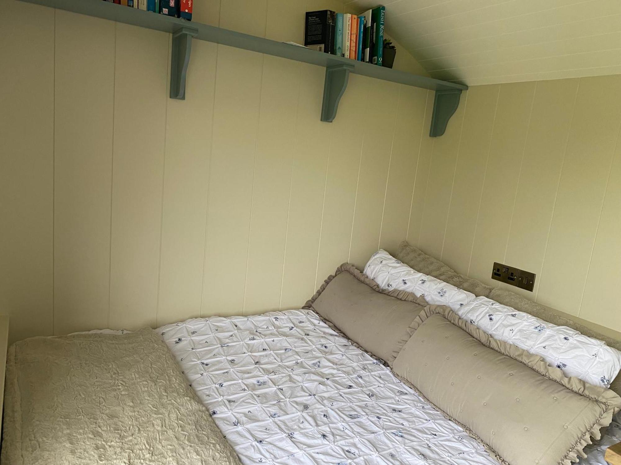 Вилла Burren Garden Glamping Hut Boston Экстерьер фото