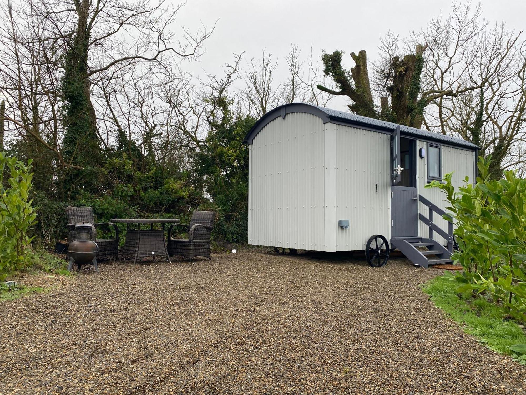 Вилла Burren Garden Glamping Hut Boston Экстерьер фото